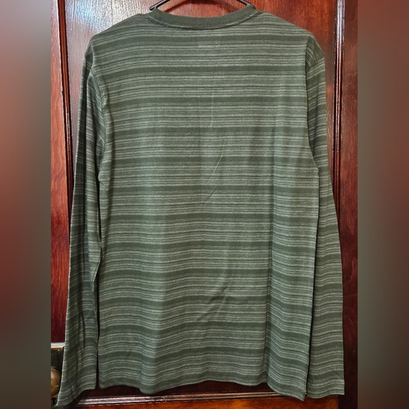 NWT Basic editions men's small long sleeved tee green - Picture 3 of 3